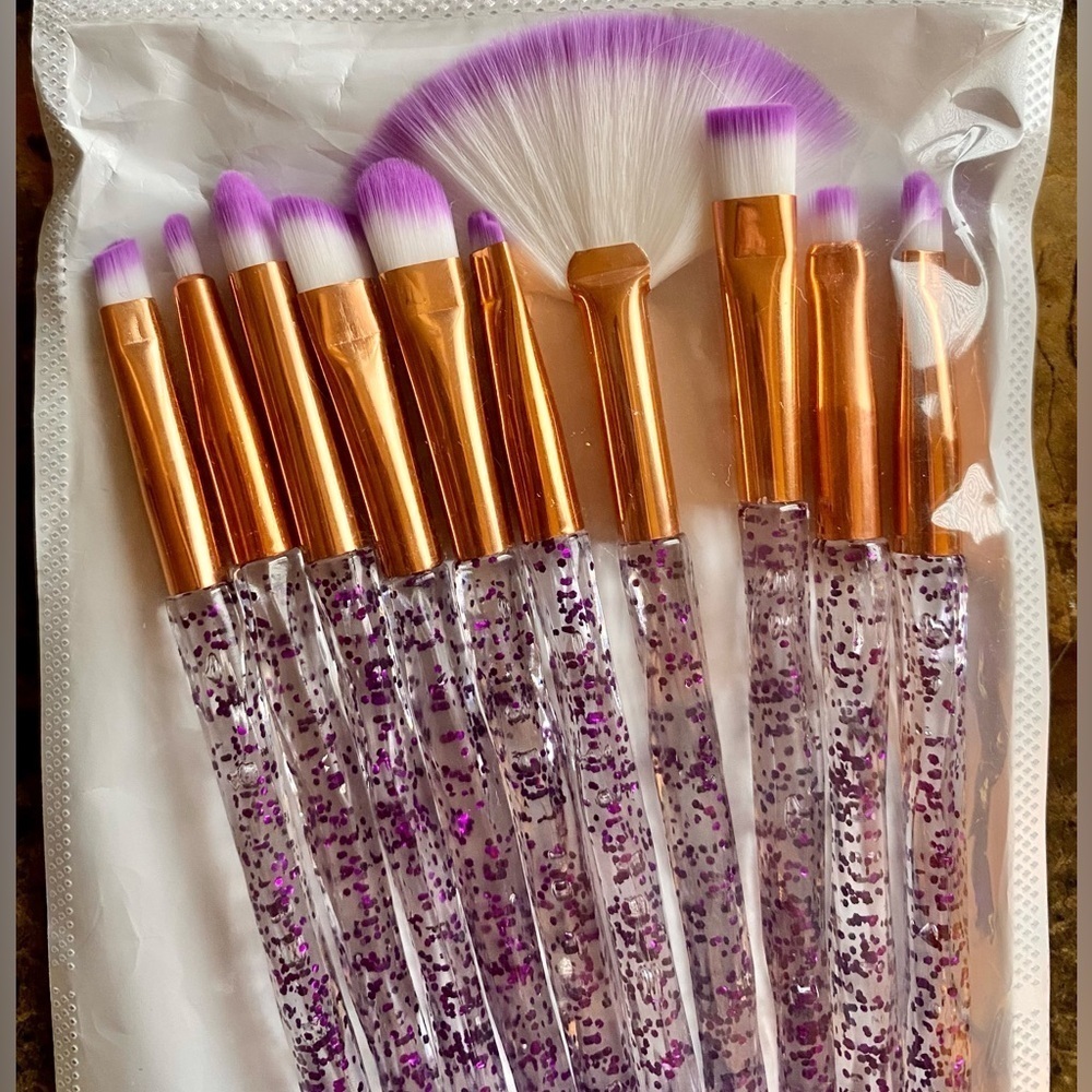 Set of 10 Purple Glitter Makeup Brushes ✨